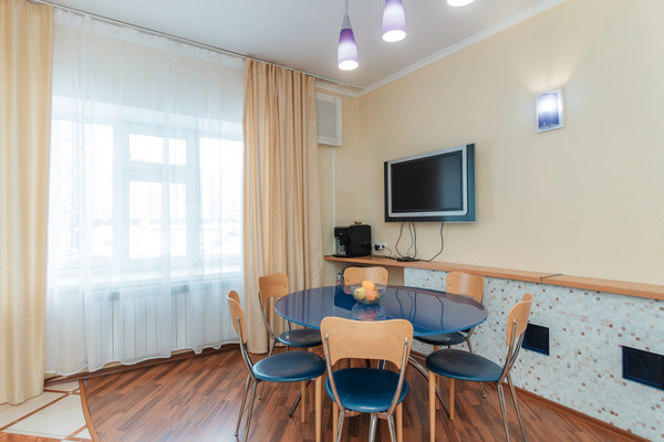 Продам трехкомнатную (3-комн.) квартиру, Комсомольская ул, 29, Ханты-Мансийск г