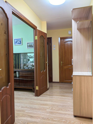 Продам трехкомнатную (3-комн.) квартиру, 5-я Железнодорожная ул, 51, Иркутск г