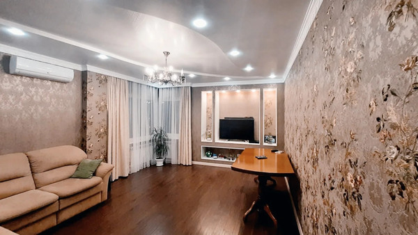 Продам двухкомнатную (2-комн.) квартиру, Северная Звезда ул, 2/3, Батайск г