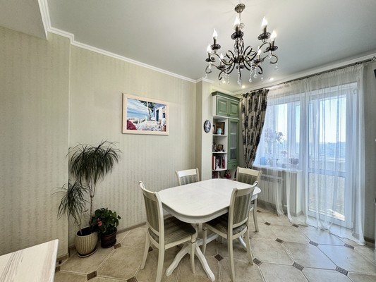 Продам двухкомнатную (2-комн.) квартиру, Советская ул, 95к1, Брянск г