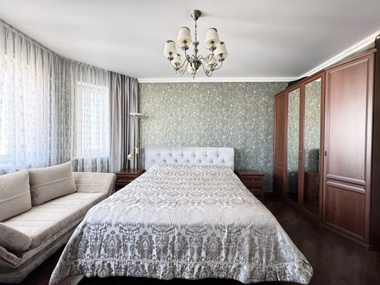 Продам двухкомнатную (2-комн.) квартиру, Советская ул, 95к1, Брянск г