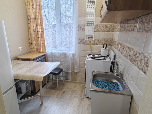 Продам трехкомнатную (3-комн.) квартиру, Красноармейская ул, 138, Ростов-на-Дону г