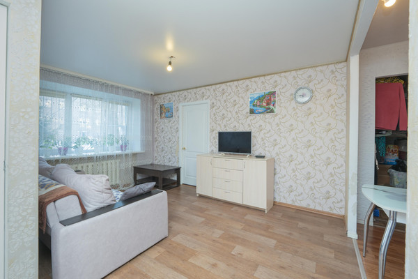 Продам двухкомнатную (2-комн.) квартиру, Тургенева ул, 12, Пермь г