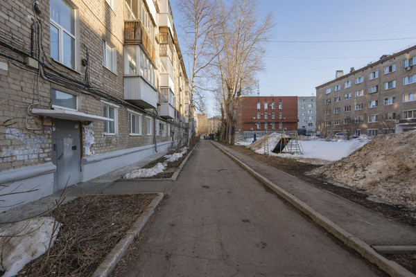 Продам двухкомнатную (2-комн.) квартиру, Тургенева ул, 12, Пермь г