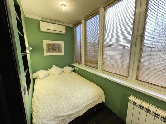 Продам однокомнатную (1-комн.) квартиру, Привольная ул, 56, Москва г