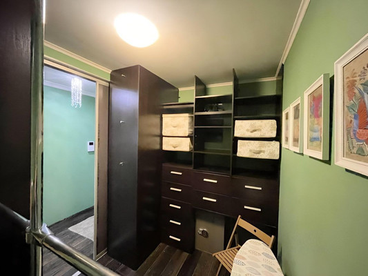 Продам однокомнатную (1-комн.) квартиру, Привольная ул, 56, Москва г