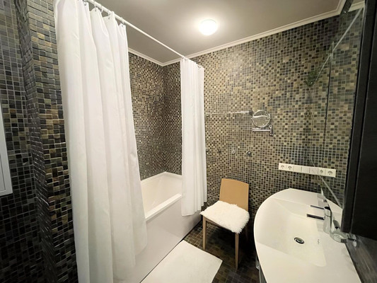 Продам однокомнатную (1-комн.) квартиру, Привольная ул, 56, Москва г