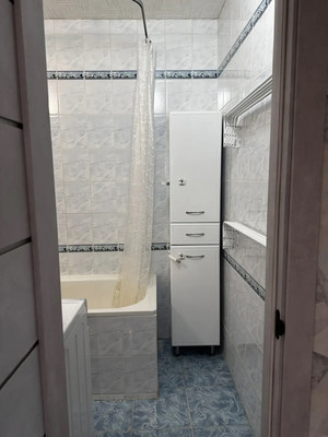 Продам двухкомнатную (2-комн.) квартиру, Морозова ул, 152, Сыктывкар г