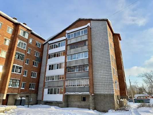 Продам двухкомнатную (2-комн.) квартиру, Морозова ул, 152, Сыктывкар г