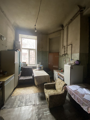 Продам комнату в 5-комн. квартире, Ворошиловский пр-кт, 18к18, Ростов-на-Дону г