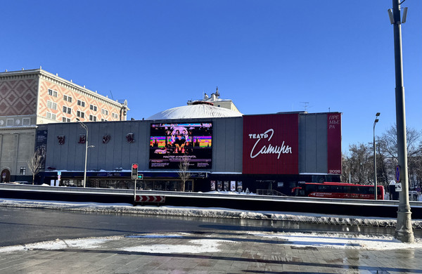 Продам двухкомнатную (2-комн.) квартиру, Большая Садовая ул, 5к1, Москва г