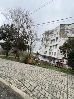 Продам трехкомнатную (3-комн.) квартиру, Коммунальников (Лазаревский р-н) ул, 41, Сочи г