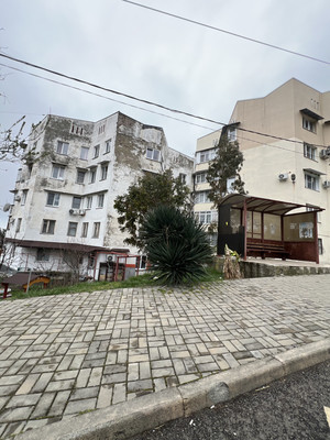 Продам трехкомнатную (3-комн.) квартиру, Коммунальников (Лазаревский р-н) ул, 41, Сочи г