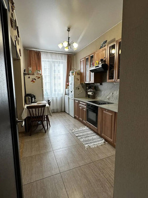 Продам трехкомнатную (3-комн.) квартиру, Ямская ул, 10, Ханты-Мансийск г