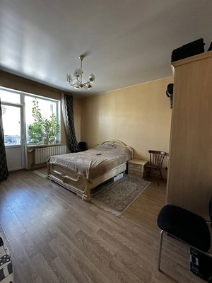 Продам трехкомнатную (3-комн.) квартиру, Ямская ул, 10, Ханты-Мансийск г