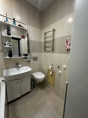 Продам трехкомнатную (3-комн.) квартиру, Ямская ул, 10, Ханты-Мансийск г