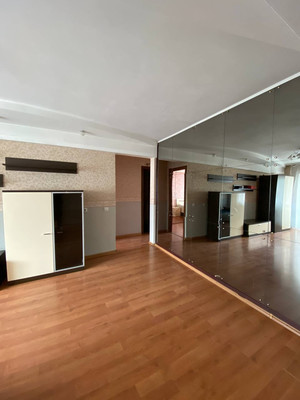 Продам трехкомнатную (3-комн.) квартиру, Постышева б-р, 29, Иркутск г