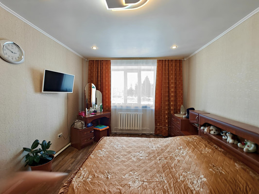 Продам трехкомнатную (3-комн.) квартиру, Ленина ул, 86в, Тюлячи с