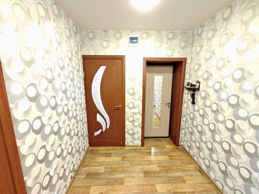 Продам трехкомнатную (3-комн.) квартиру, Ленина ул, 86в, Тюлячи с