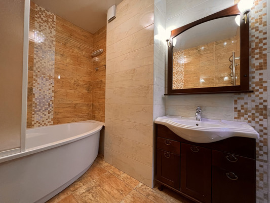 Продам многокомнатную квартиру, Красновишерская ул, 39, Пермь г