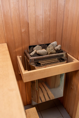 Продам двухкомнатную (2-комн.) квартиру, Мануильского ул, 37, Кронштадт г