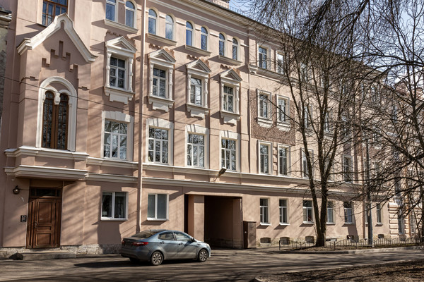 Продам двухкомнатную (2-комн.) квартиру, Мануильского ул, 37, Кронштадт г