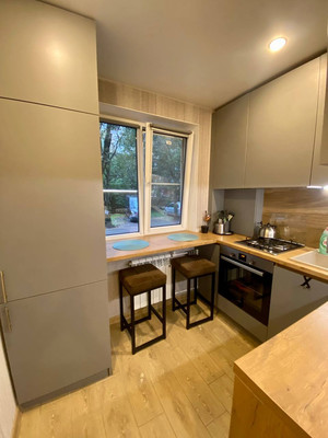 Продам двухкомнатную (2-комн.) квартиру, Лейтенанта Яналова ул, 14А, Калининград г