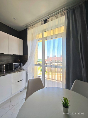 Продам двухкомнатную (2-комн.) квартиру, Обогатительная ул, 12, Янтарный пгт