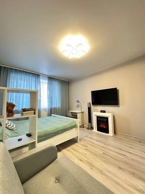 Продам однокомнатную (1-комн.) квартиру, Шахматная ул, 2кв, Калининград г