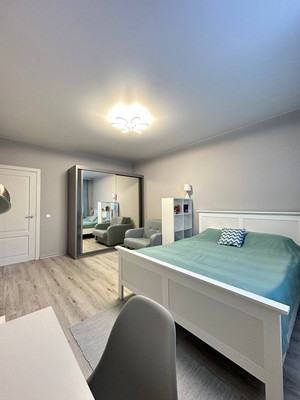 Продам однокомнатную (1-комн.) квартиру, Шахматная ул, 2кв, Калининград г