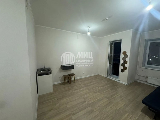 Продам однокомнатную (1-комн.) квартиру, Молодежный (Пригород Лесное мкр.) б-р, 15, Мисайлово д