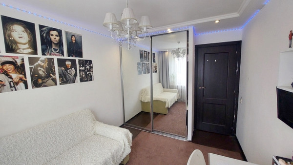 Продам двухкомнатную (2-комн.) квартиру, Татарстан ул, 64, Казань г