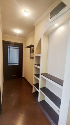 Продам двухкомнатную (2-комн.) квартиру, Татарстан ул, 64, Казань г