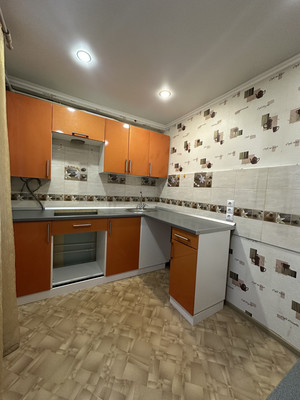 Продам двухкомнатную (2-комн.) квартиру, Солидарности ул, 18, Казань г