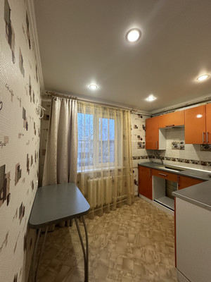 Продам двухкомнатную (2-комн.) квартиру, Солидарности ул, 18, Казань г