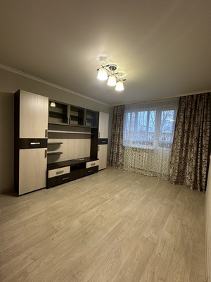 Продам двухкомнатную (2-комн.) квартиру, Солидарности ул, 18, Казань г