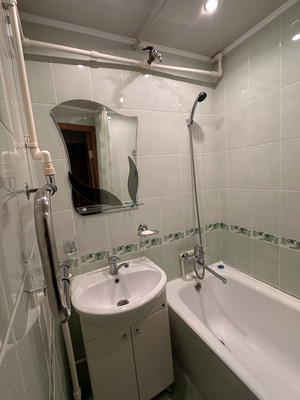 Продам двухкомнатную (2-комн.) квартиру, Солидарности ул, 18, Казань г