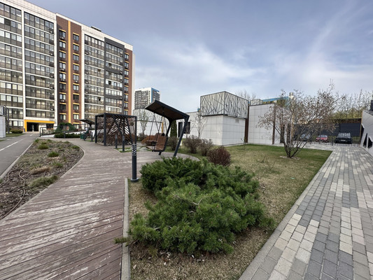 Продам двухкомнатную (2-комн.) квартиру, Разведчика Ахмерова ул, 7, Казань г