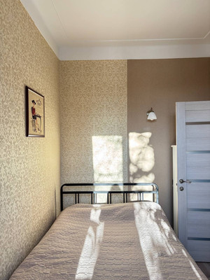 Продам трехкомнатную (3-комн.) квартиру, Большая Московская ул, 52/9, Великий Новгород г