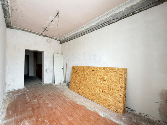 Продам трехкомнатную (3-комн.) квартиру, Ногмова ул, 54, Нальчик г