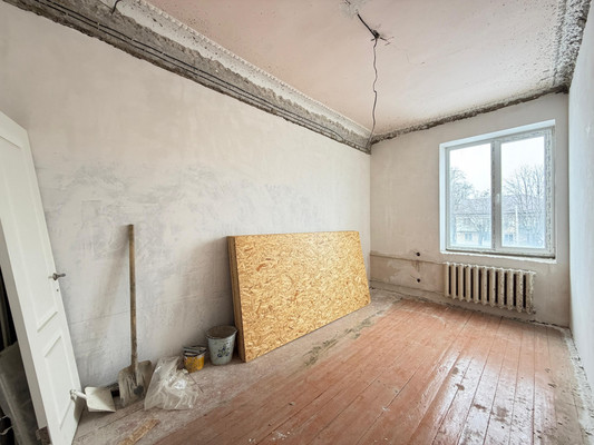 Продам трехкомнатную (3-комн.) квартиру, Ногмова ул, 54, Нальчик г