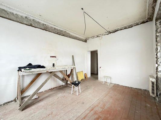 Продам трехкомнатную (3-комн.) квартиру, Ногмова ул, 54, Нальчик г