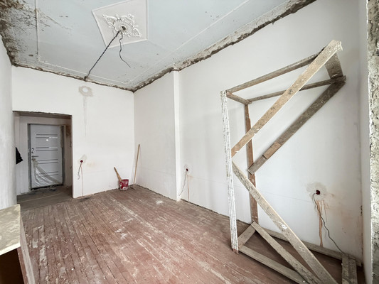 Продам трехкомнатную (3-комн.) квартиру, Ногмова ул, 54, Нальчик г