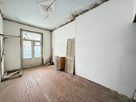 Продам трехкомнатную (3-комн.) квартиру, Ногмова ул, 54, Нальчик г