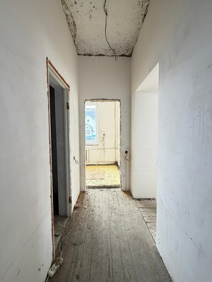 Продам трехкомнатную (3-комн.) квартиру, Ногмова ул, 54, Нальчик г