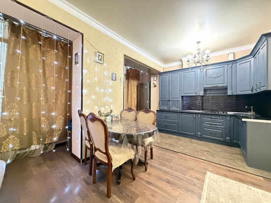 Продам двухкомнатную (2-комн.) квартиру, Оранжерейная ул, 7а, Нальчик г