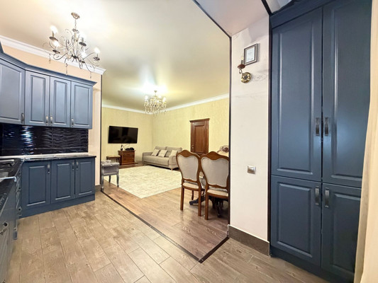 Продам двухкомнатную (2-комн.) квартиру, Оранжерейная ул, 7а, Нальчик г