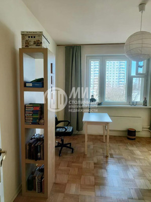 Продам однокомнатную (1-комн.) квартиру, Ленинский пр-кт, 127, Москва г