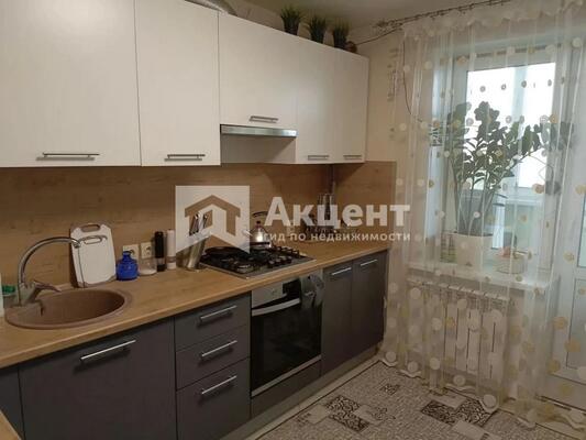 Продам двухкомнатную (2-комн.) квартиру, Восточная ул, 1, Кохма г