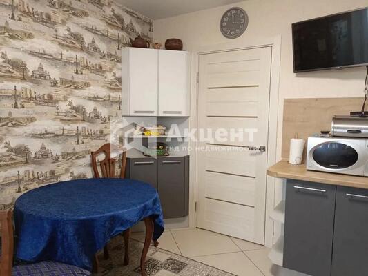 Продам двухкомнатную (2-комн.) квартиру, Восточная ул, 1, Кохма г